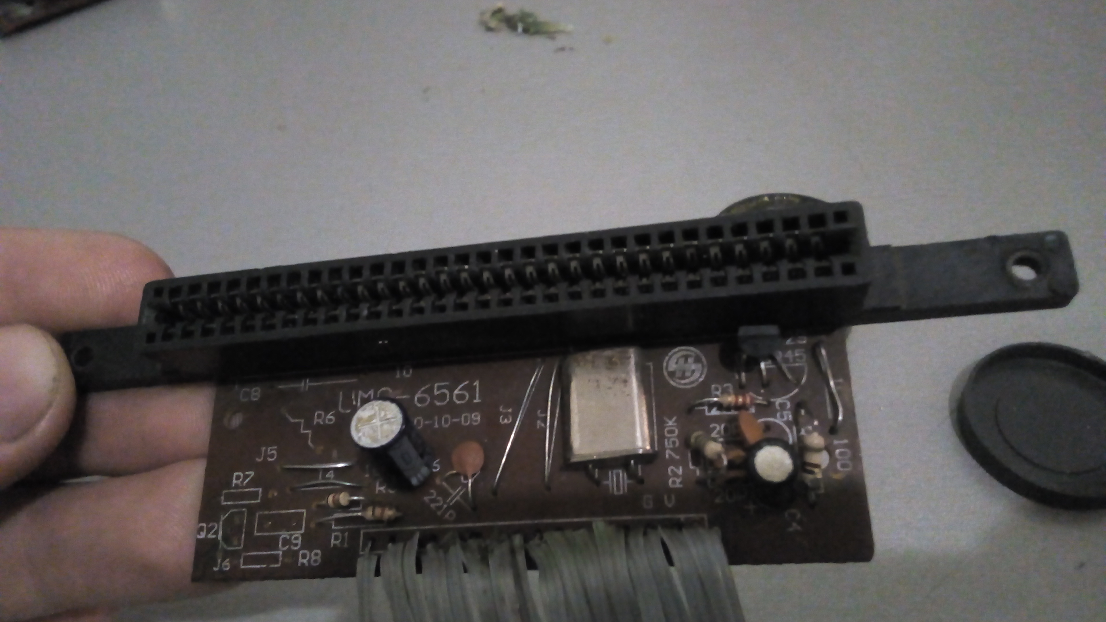 Помогите с распиновкой шины UMC 6561